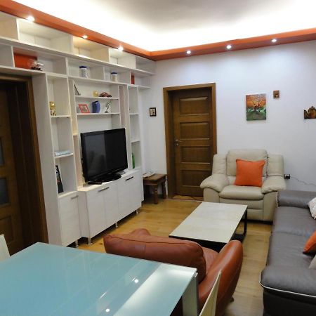 Apartment Sofia Lux Top Center Luaran gambar