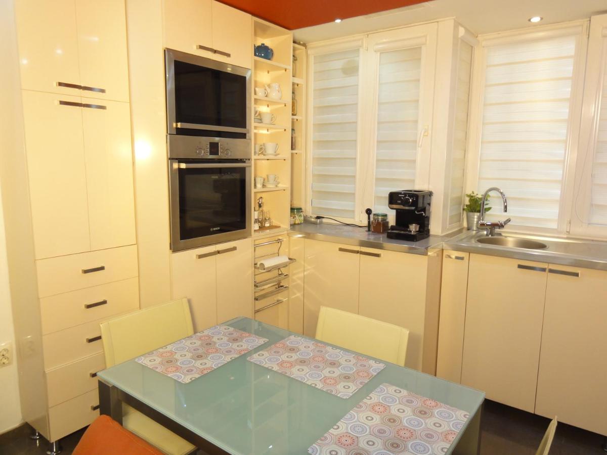 Apartment Sofia Lux Top Center Luaran gambar